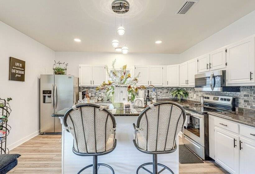 Pensacola Home On 1 Acre W/ Large Yard & Grill!