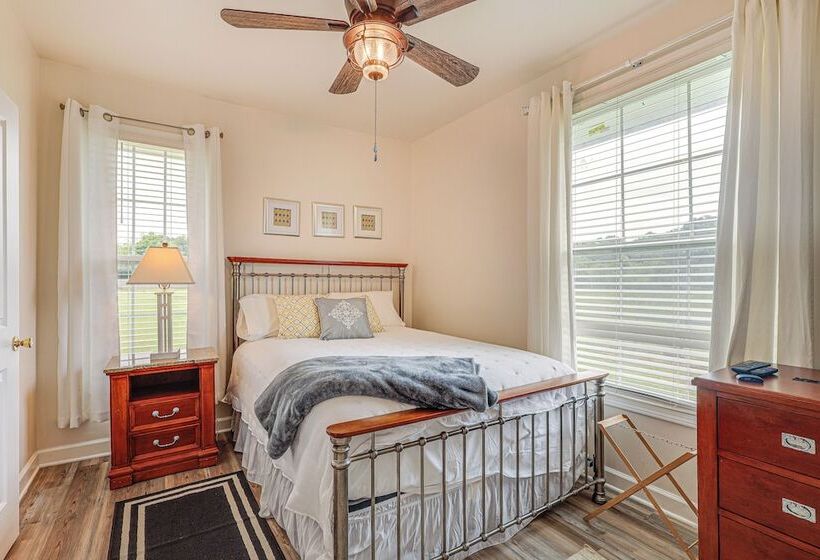 Pensacola Home On 1 Acre W/ Large Yard & Grill!