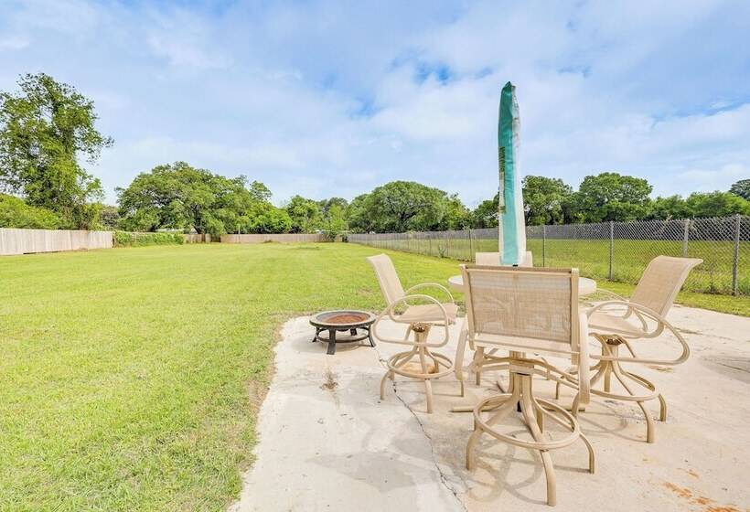 Pensacola Home On 1 Acre W/ Large Yard & Grill!