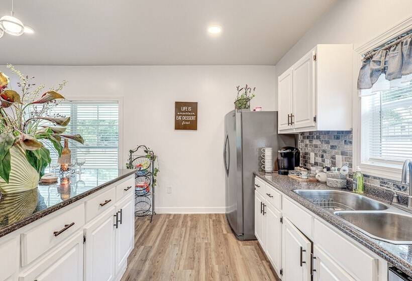 Pensacola Home On 1 Acre W/ Large Yard & Grill!