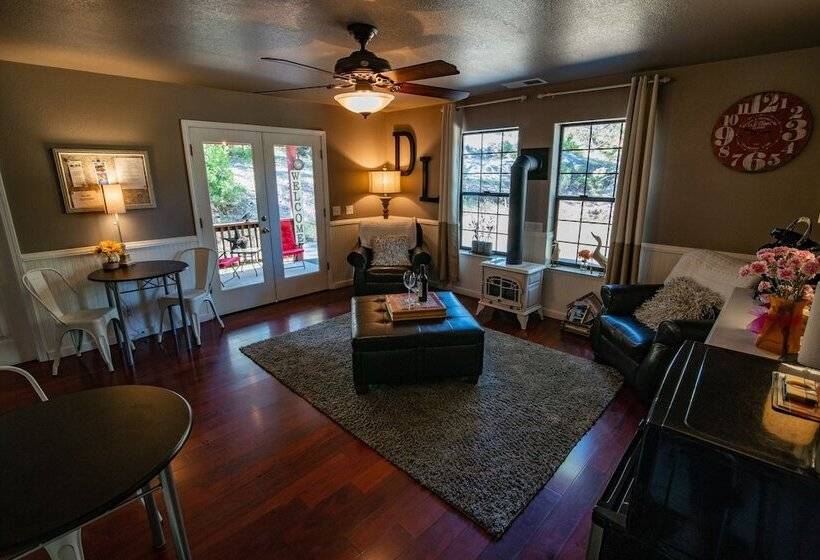 펜션 Drakeslanding Inn