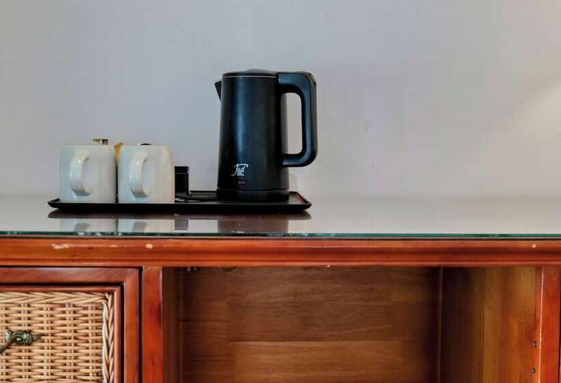 Пансион Lala Land Lodge