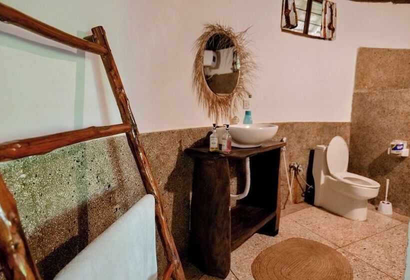 Пансион Lala Land Lodge