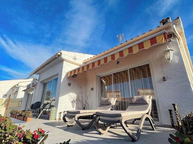 膳宿费 Las Mariposas