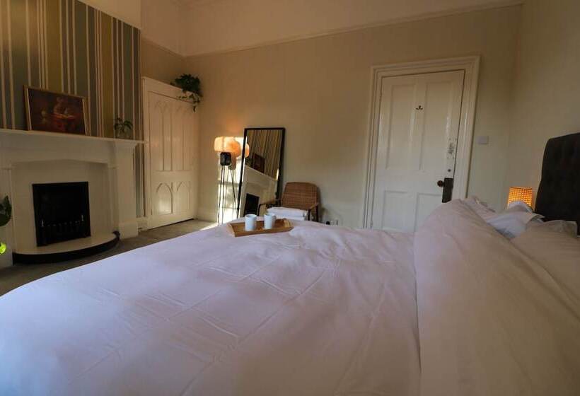 Пансион Mossley Hill Retreat