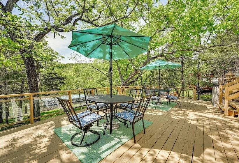 Pet Friendly Branson Gem: Walk To Table Rock Lake