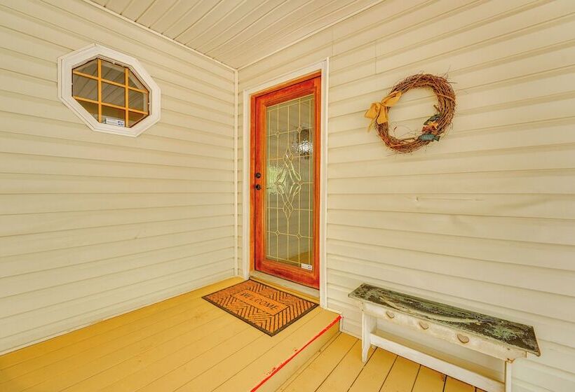 Pet Friendly Branson Gem: Walk To Table Rock Lake