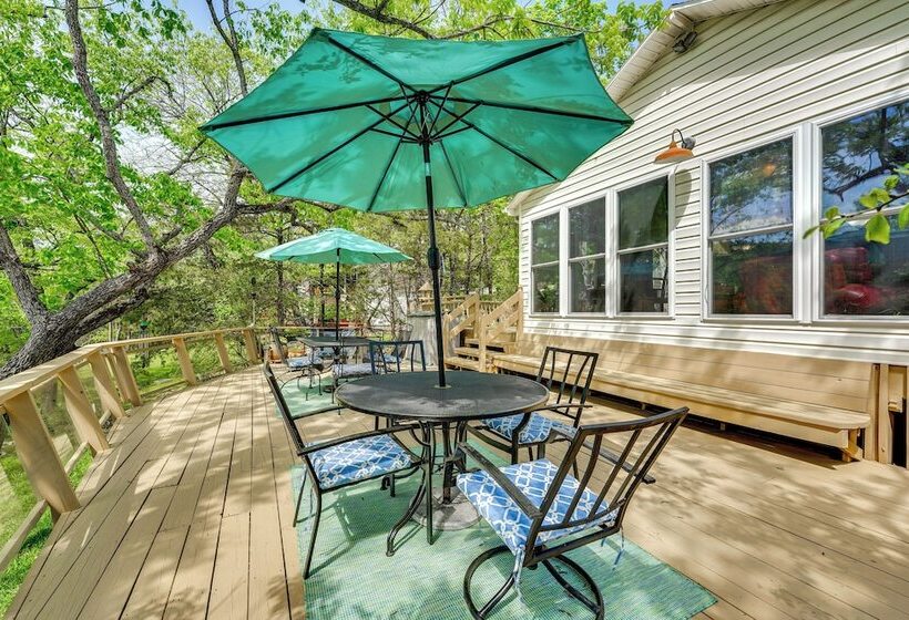 Pet Friendly Branson Gem: Walk To Table Rock Lake