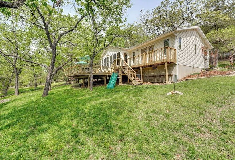 Pet Friendly Branson Gem: Walk To Table Rock Lake