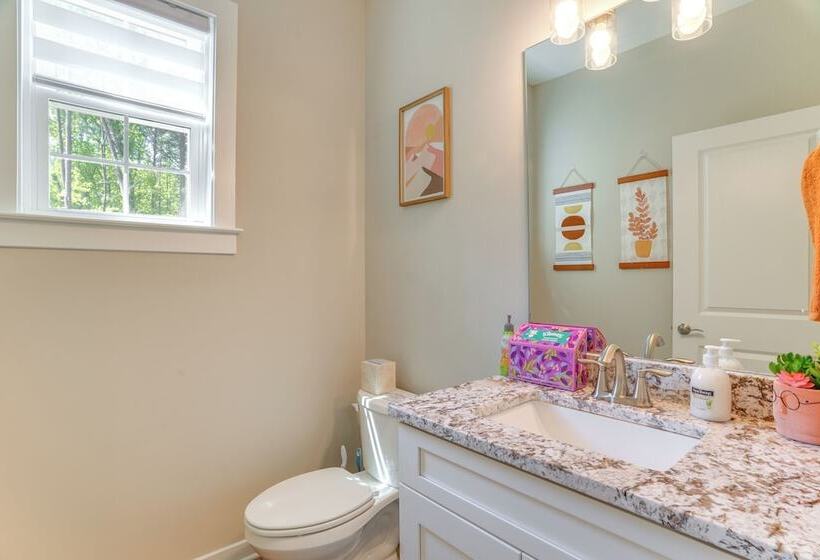 2 Mi To Lake Access: Pet Friendly Bumpass Retreat!