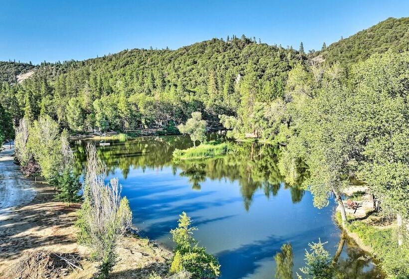 Game Room & Patio: Picturesque Home In Sonora