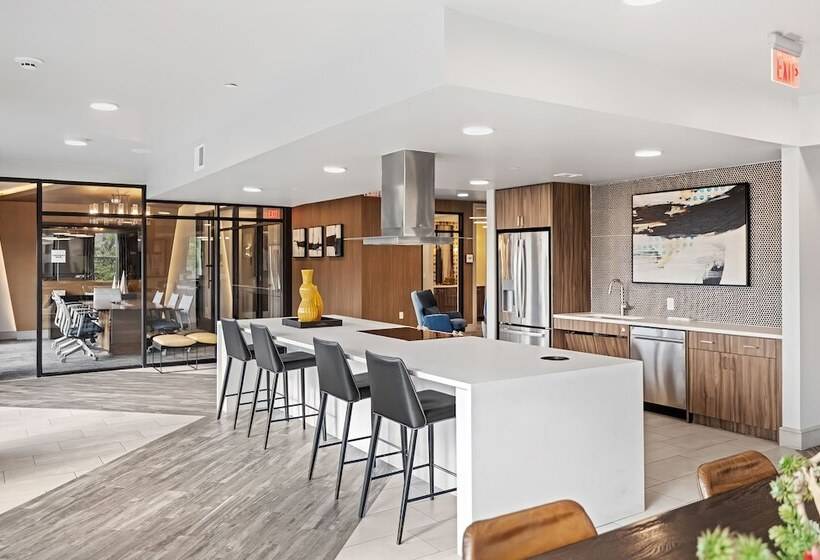 Placemakr Downtown Austin