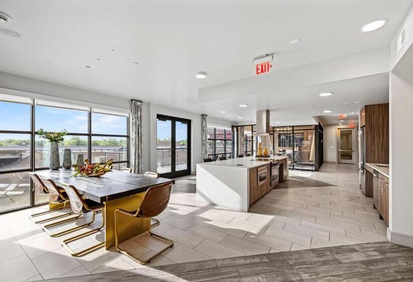 Placemakr Downtown Austin