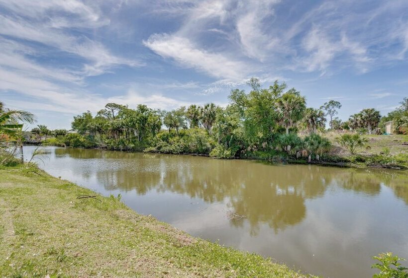 Port Charlotte Retreat W/ Lanai + Private Pool!