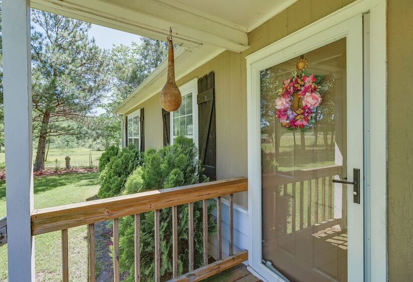 Quiet Atkins Home W/ Porch   Near Arkansas River!