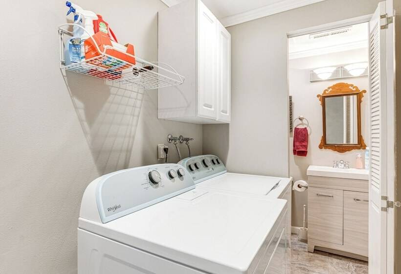 Redmond Home W/ Deck & Patio: 17 Mi To Seattle