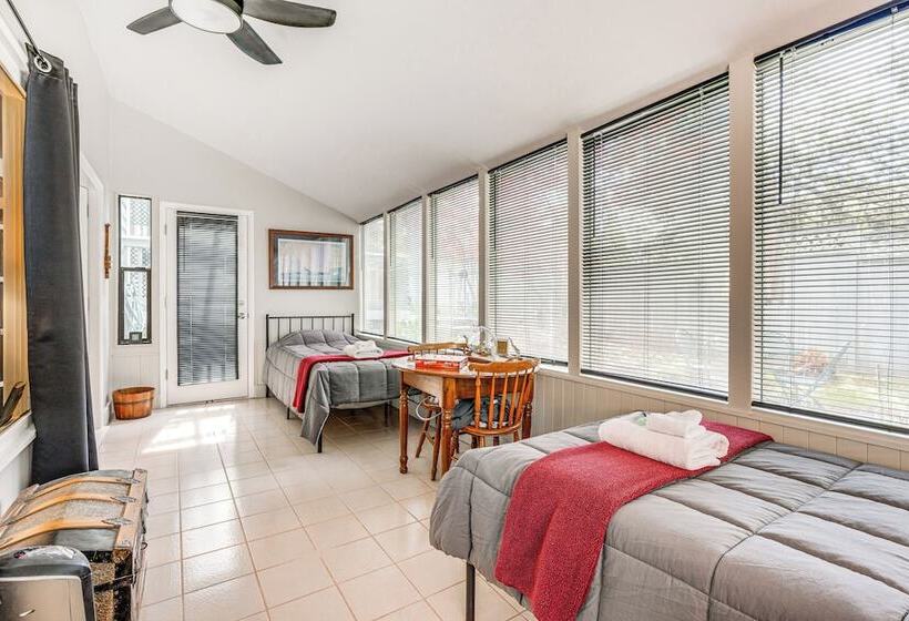 Redmond Home W/ Deck & Patio: 17 Mi To Seattle