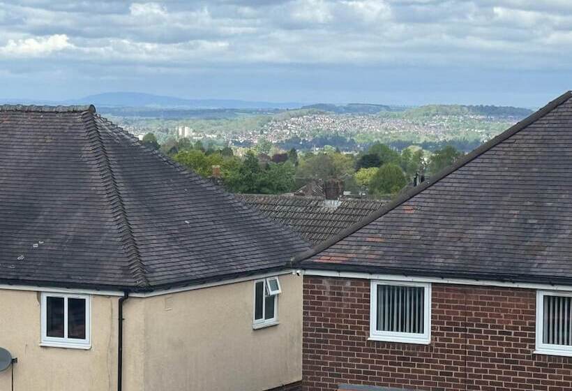 Резиденция 4 Bedrooms Full House Stourbridge Birmingham