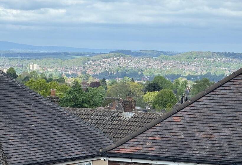 Резиденция 4 Bedrooms Full House Stourbridge Birmingham