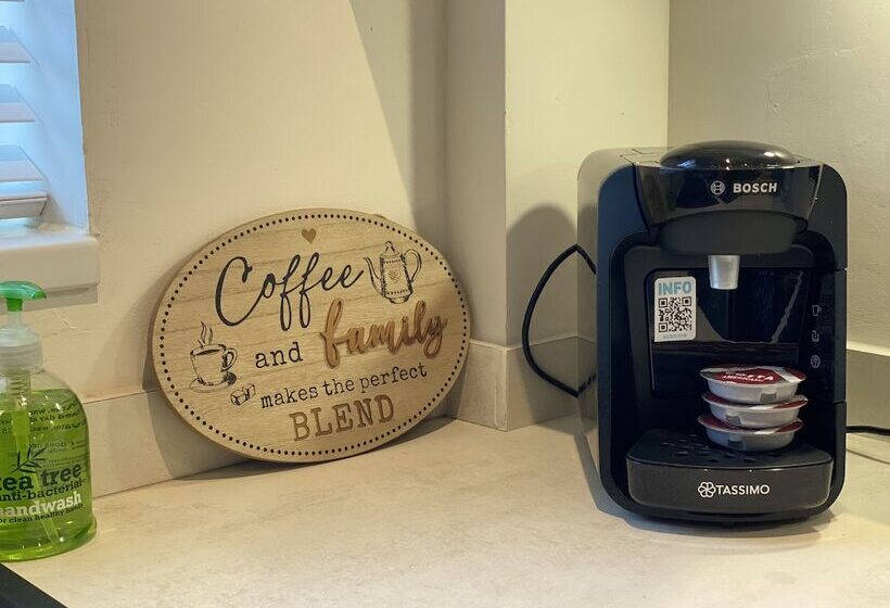 דירת נופש Beautiful 3 Bed House In Bedford