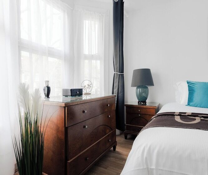 דירת נופש Beautiful 4 Bed House With Garden In London