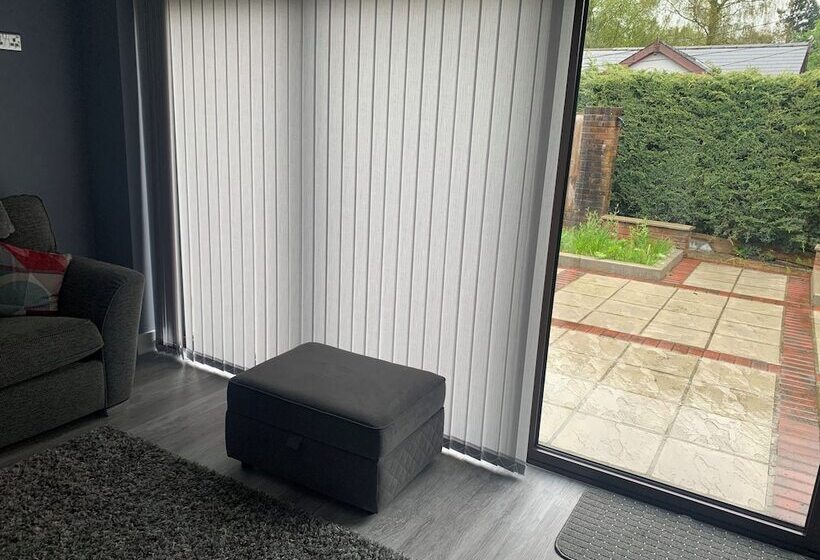 Резиденция Impeccable 1 Bed House In Aberdare