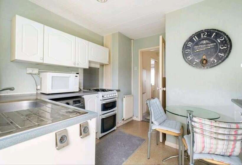 דירת נופש 3br House/garden/patio/7 Guests/fireplace/parking