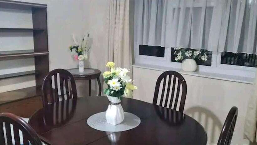 דירת נופש 3br House/garden/patio/7 Guests/fireplace/parking