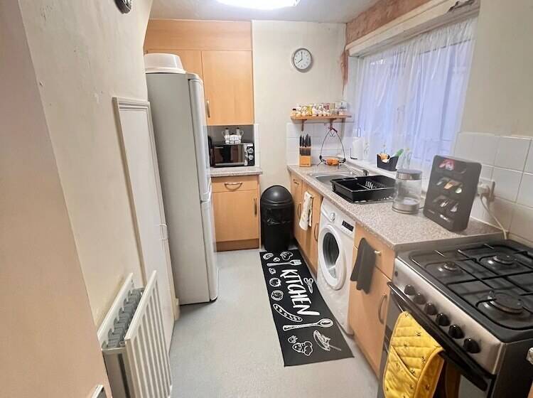 דירת נופש Inviting 2 Bed House In London