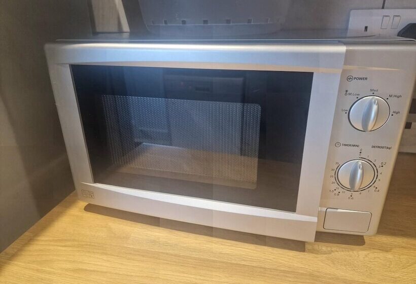 إقامة 3br Sleeps6 Petsok Off Road Parking Garden