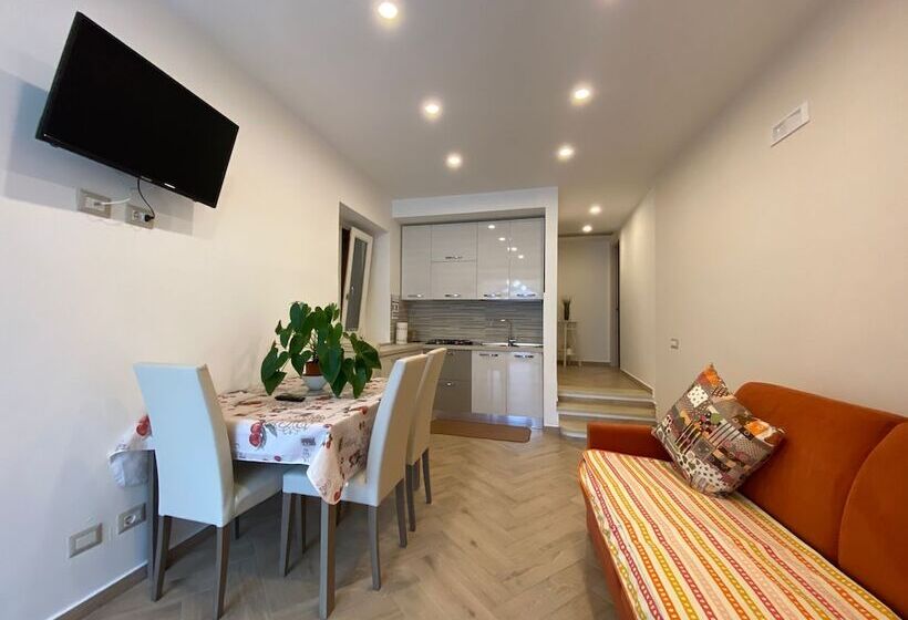 레지던스 Modern And Cozy Home At 200 Meters To The Beach