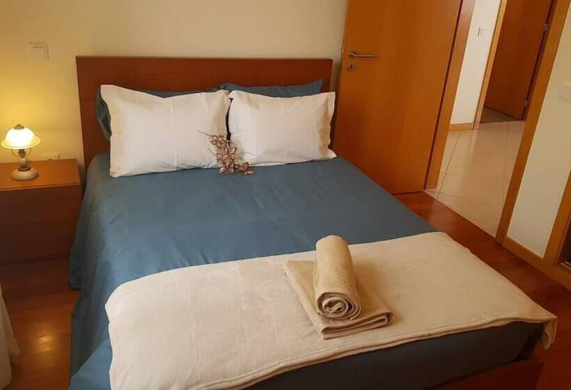 Резиденция Remarkable 3 Bed House In Machico