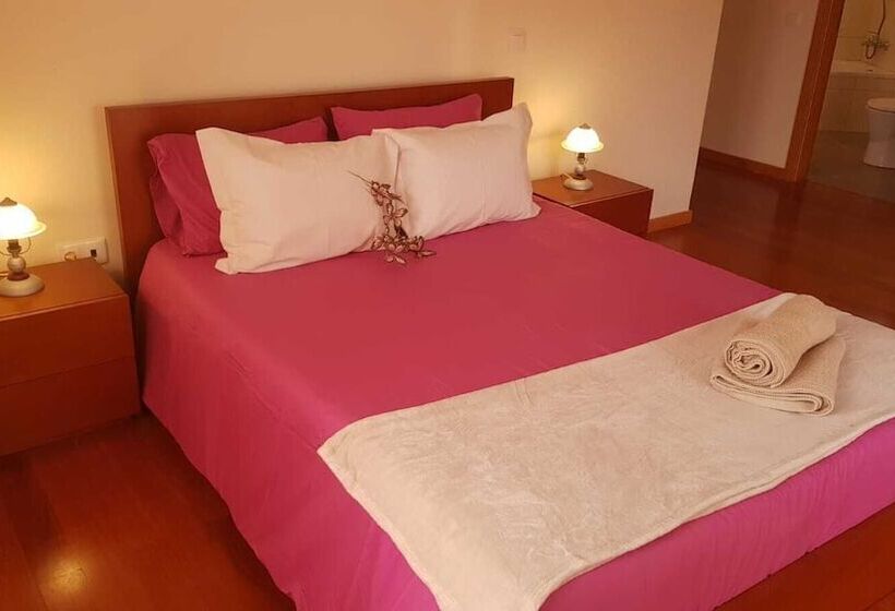 Резиденция Remarkable 3 Bed House In Machico