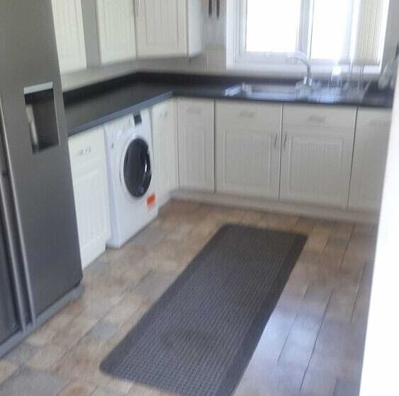 اقامتگاه Spacious Luxurious Serviced Accommodation