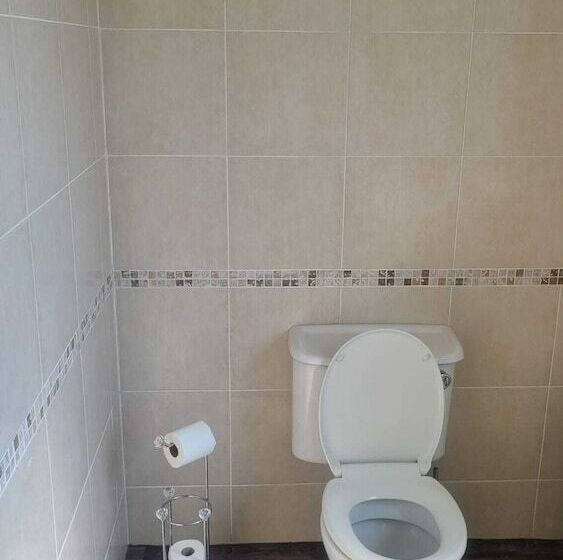 اقامتگاه Spacious Luxurious Serviced Accommodation