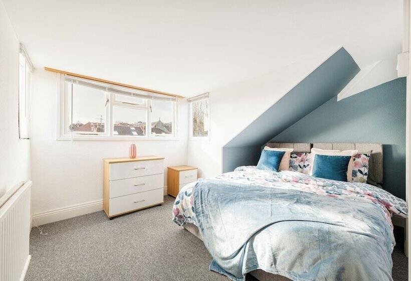 레지던스 Stunning 5 Bed Maisonette In Bristol