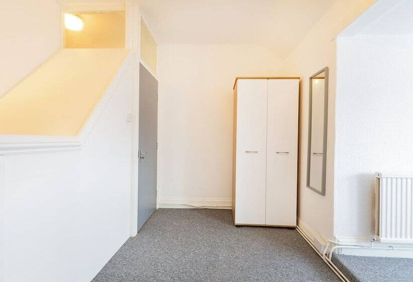 레지던스 Stunning 5 Bed Maisonette In Bristol