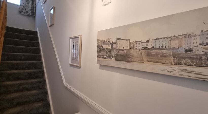 דירת נופש Traditional 3 Bed House On The Historic Headland