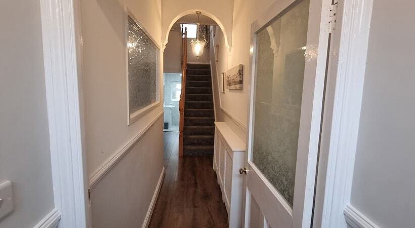 דירת נופש Traditional 3 Bed House On The Historic Headland