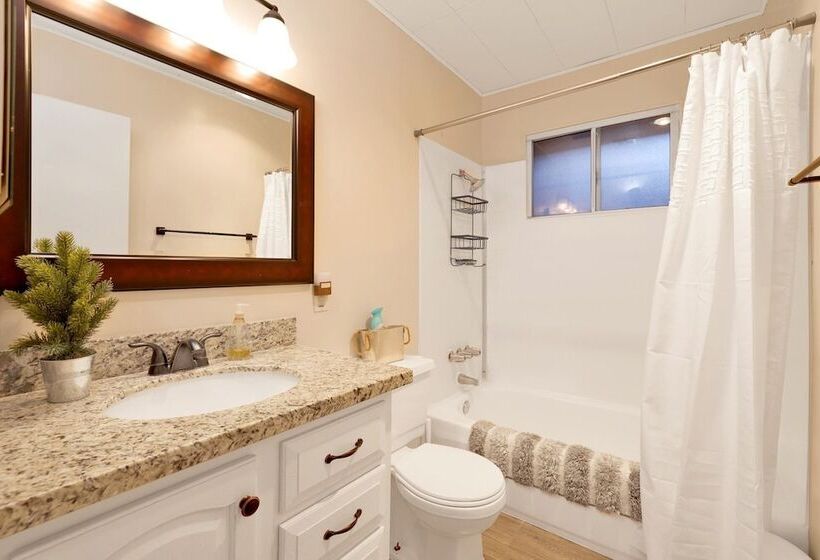 Robinhood Chalet #2277