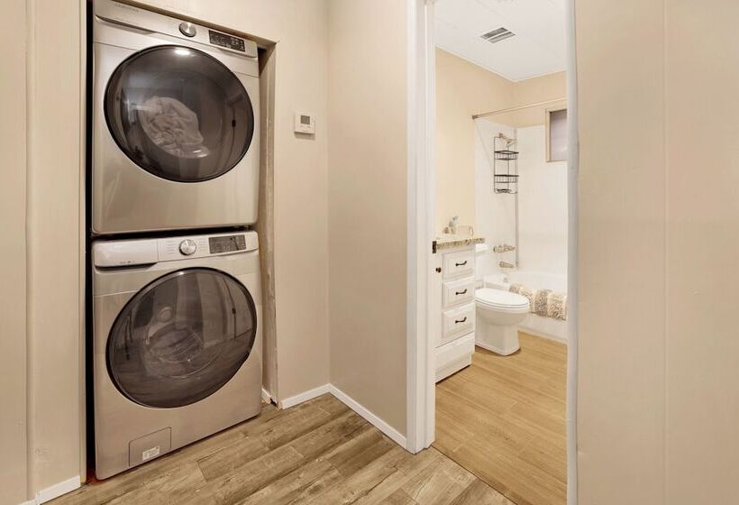 Robinhood Chalet #2277