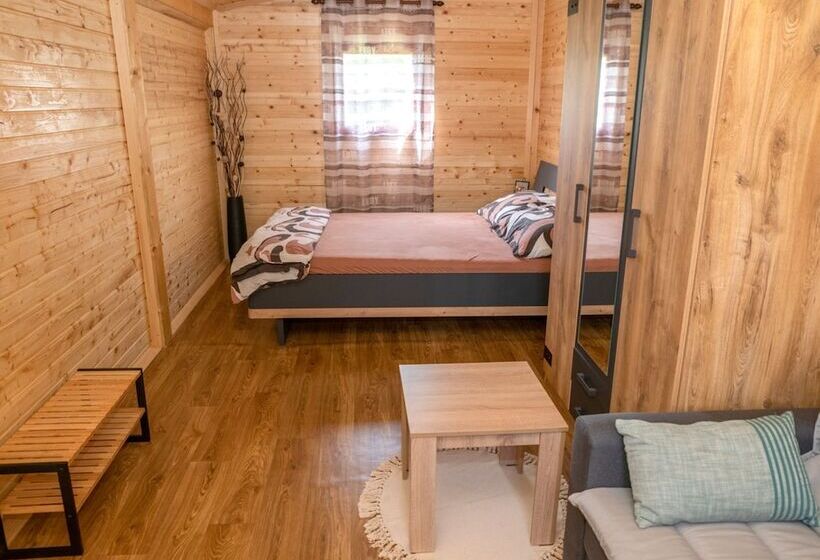 Robinzonski Kamp Hofman