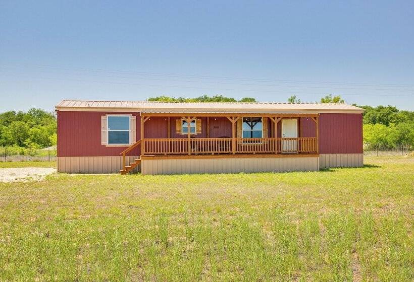 Secluded Texas Countryside Retreat Near Abilene
