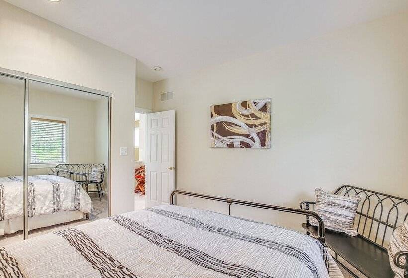 Spacious Missouri Retreat W/ Pool, Gym & Game Room