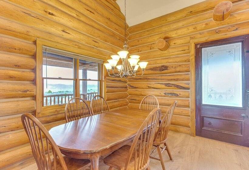 Spacious Rifle Cabin W/ Deck + Mountain Views!