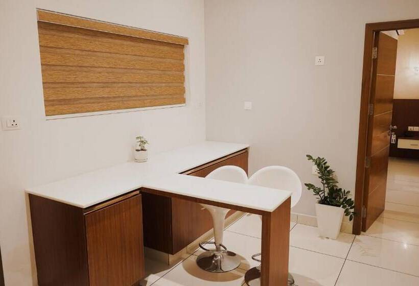 Sprise Munnar Resort And Spa