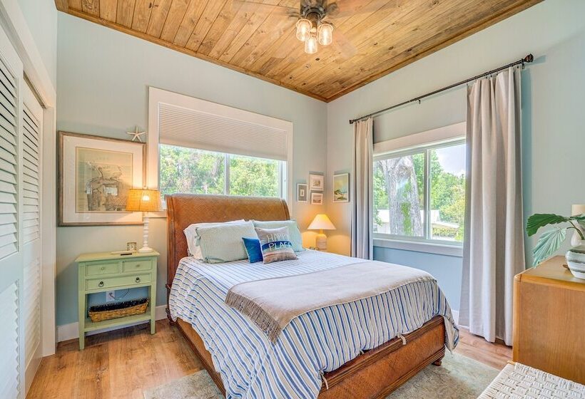 Stilt Style Cottage < 1 Mi To Downtown Yankeetown!