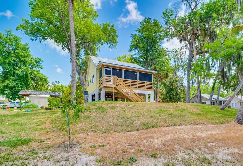 Stilt Style Cottage < 1 Mi To Downtown Yankeetown!