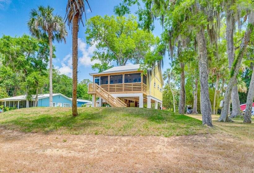 Stilt Style Cottage < 1 Mi To Downtown Yankeetown!