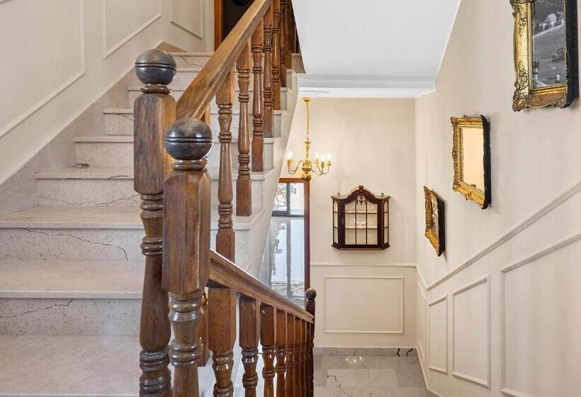 Storge Boutique Bed & Breakfast